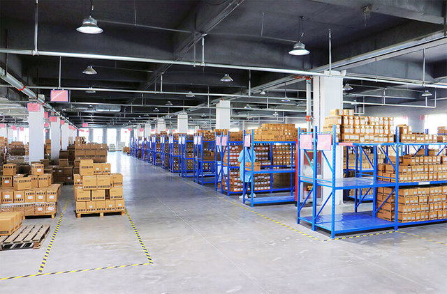 Termo-bucha-monte-warehouse